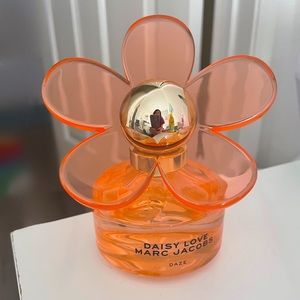 Discontinued NEW in box Marc Jacobs Daze